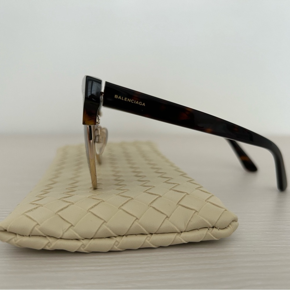 BALENCIAGA SUNGLASSES - Picture 9 of 10